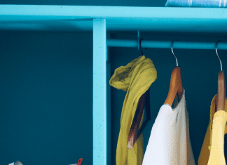 5 Key Pieces for Florida Moms to Easily Update Your Summer Style summer wardrobe tips destin 30a moms
